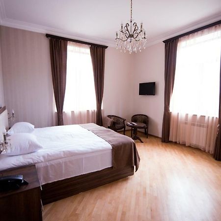 Royal Palace Hotel วานาดเซอร์ ภายนอก รูปภาพ